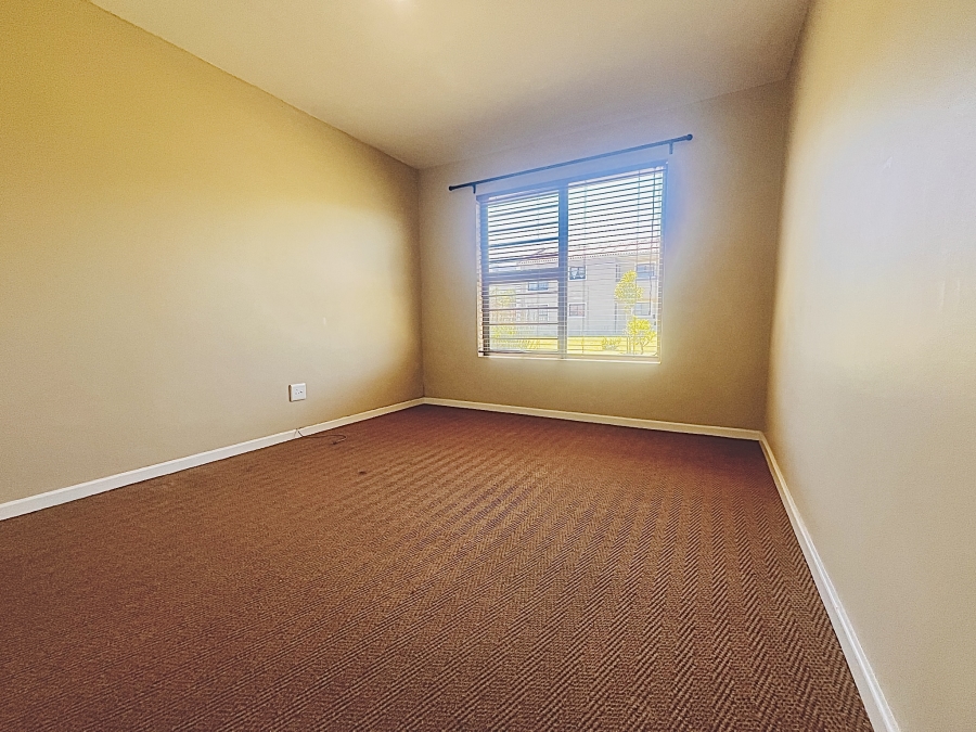 2 Bedroom Property for Sale in Sandbaai Western Cape
